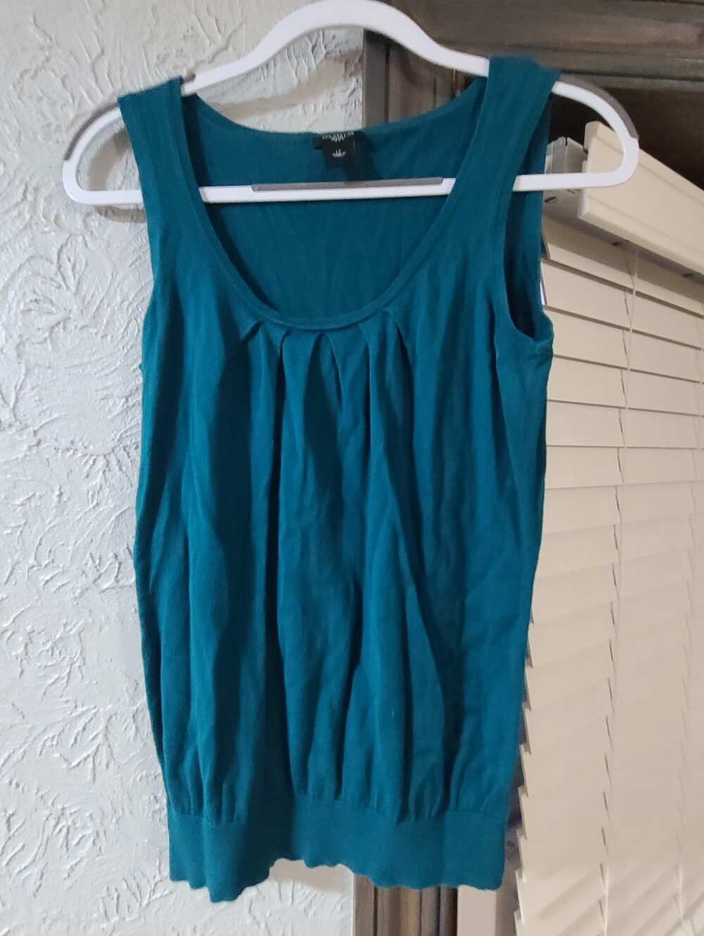Ann Taylor Petite Sleeveless Teal Scoop Neck Sweater Tank Top